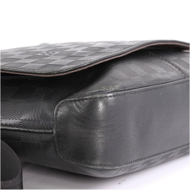 Louis Vuitton District Messenger Bag Damier Infini Leather PM at 1stdibs