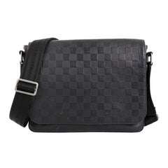 Louis Vuitton District Messenger Bag Damier Infini Leather PM