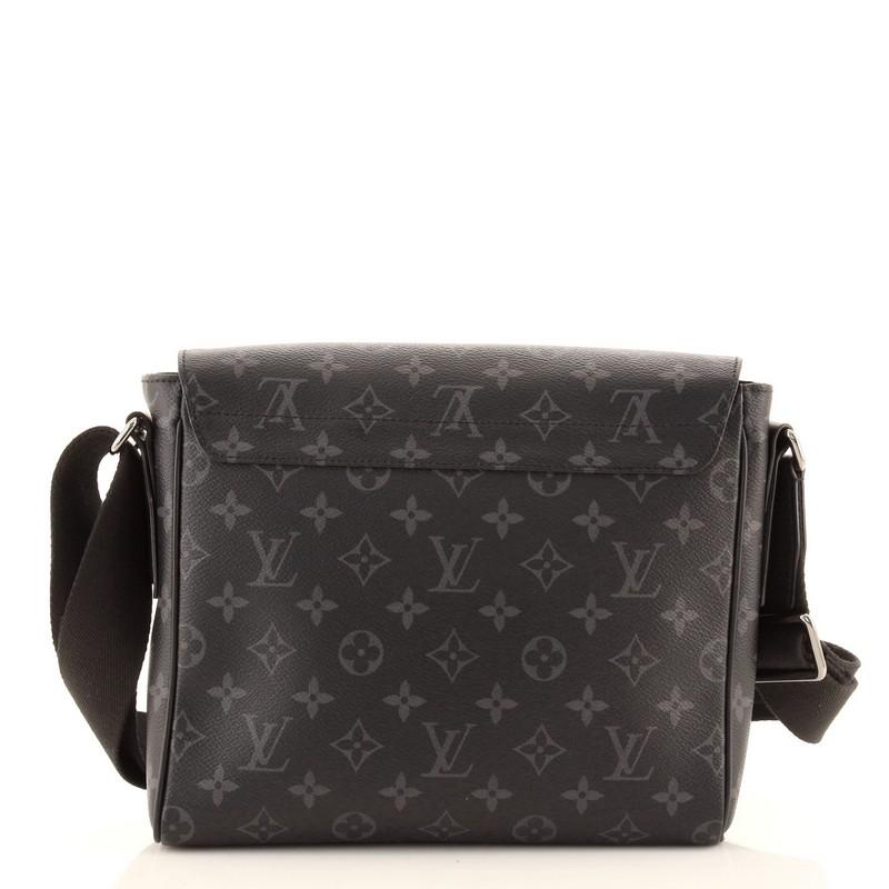 Louis Vuitton 2018 Pre-Owned District PM Crossbody Bag - Black for