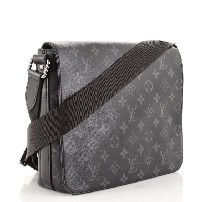 LV LV Men District PM Bag in Monogramme Eclipse Canvas-Grey in