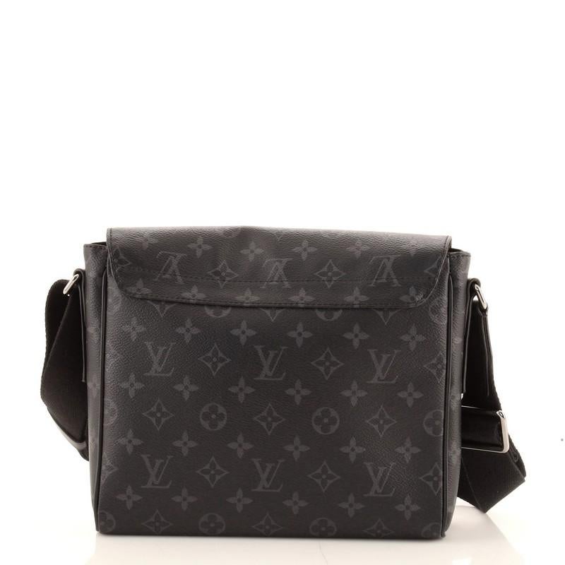 Louis Vuitton District Messenger Bag Monogram Eclipse Canvas PM In Good Condition In NY, NY