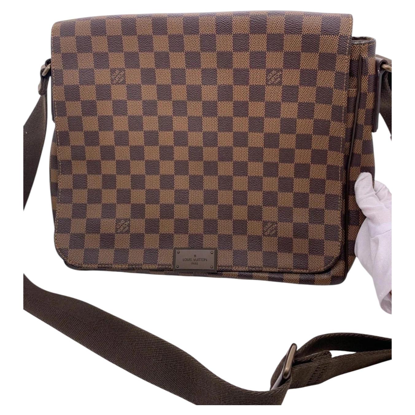 Louis Vuitton District MM Borsa Messenger Damier Graphite Canvas N41212 in vendita
