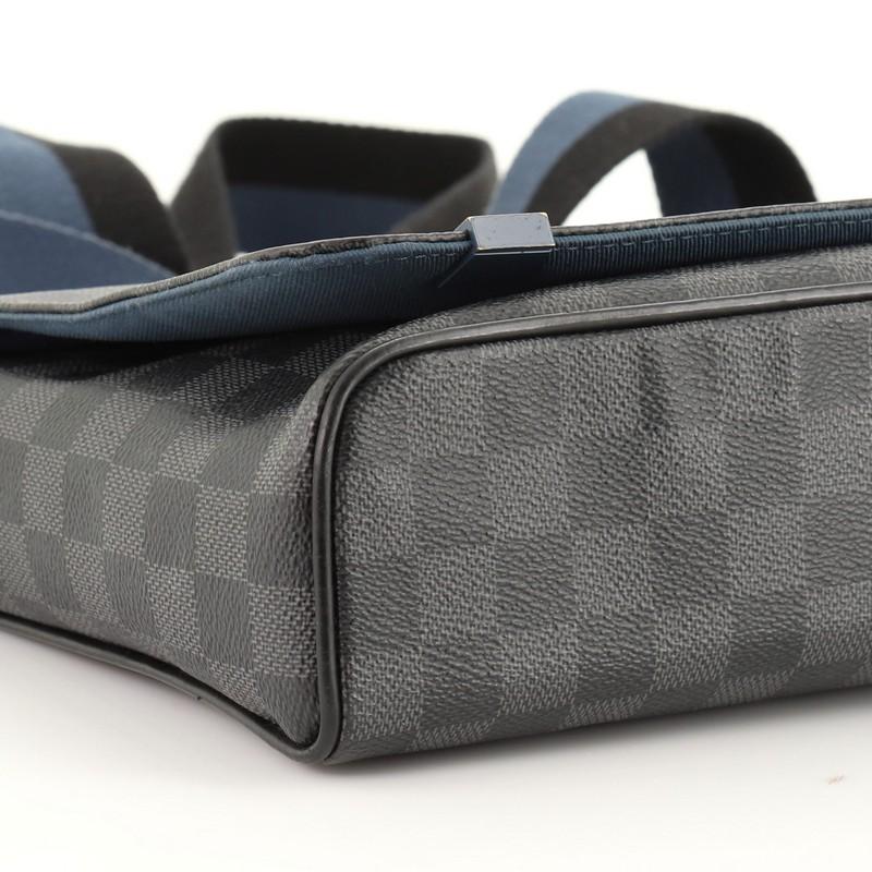 Louis Vuitton District NM Messenger Bag Damier Graphite PM 2