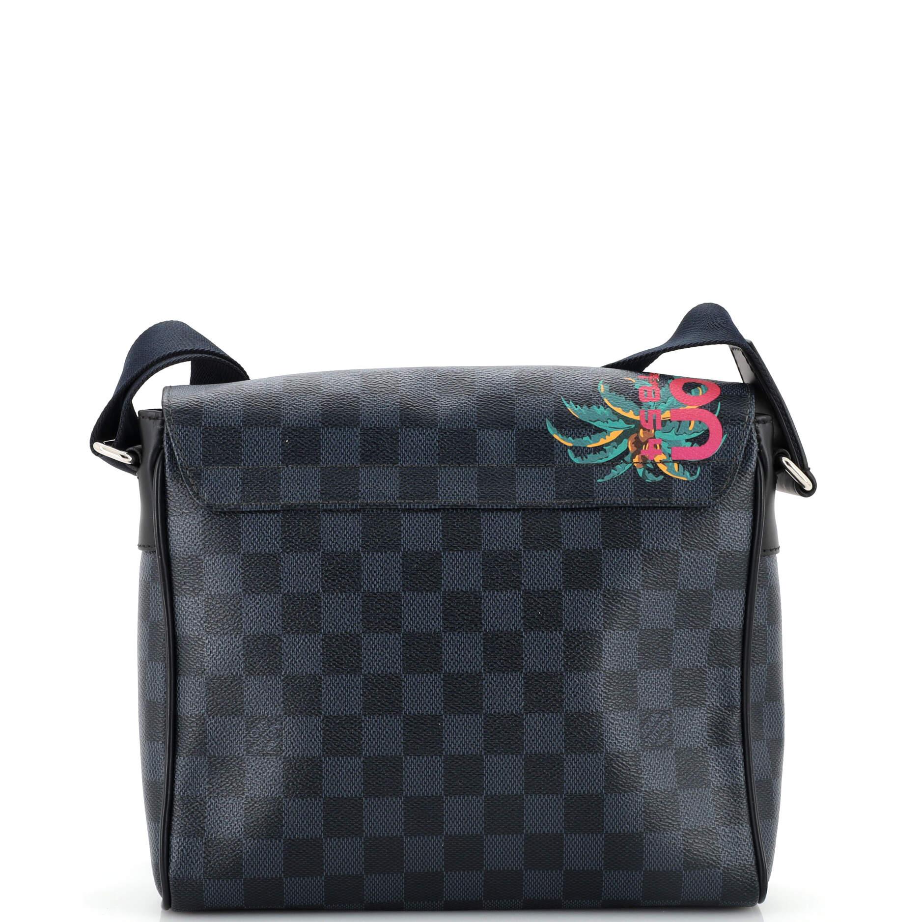 Women's or Men's Louis Vuitton District NM Messenger Bag Limited Edition Damier Cobalt Jungle PM