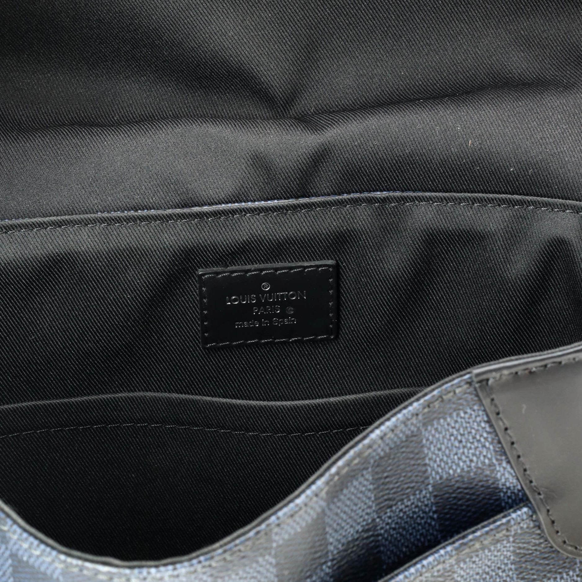 Louis Vuitton District NM Messenger Bag Limited Edition Damier Cobalt Jungle PM 3
