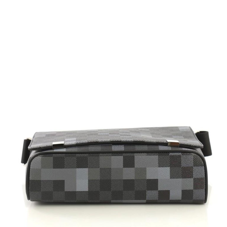Louis Vuitton District NM Messenger Bag Limited Edition Damier Graphite  Pixel PM at 1stDibs