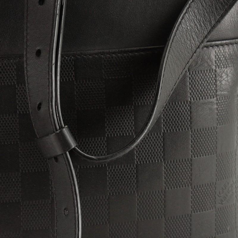 Louis Vuitton District Pochette Damier Infini Leather 2