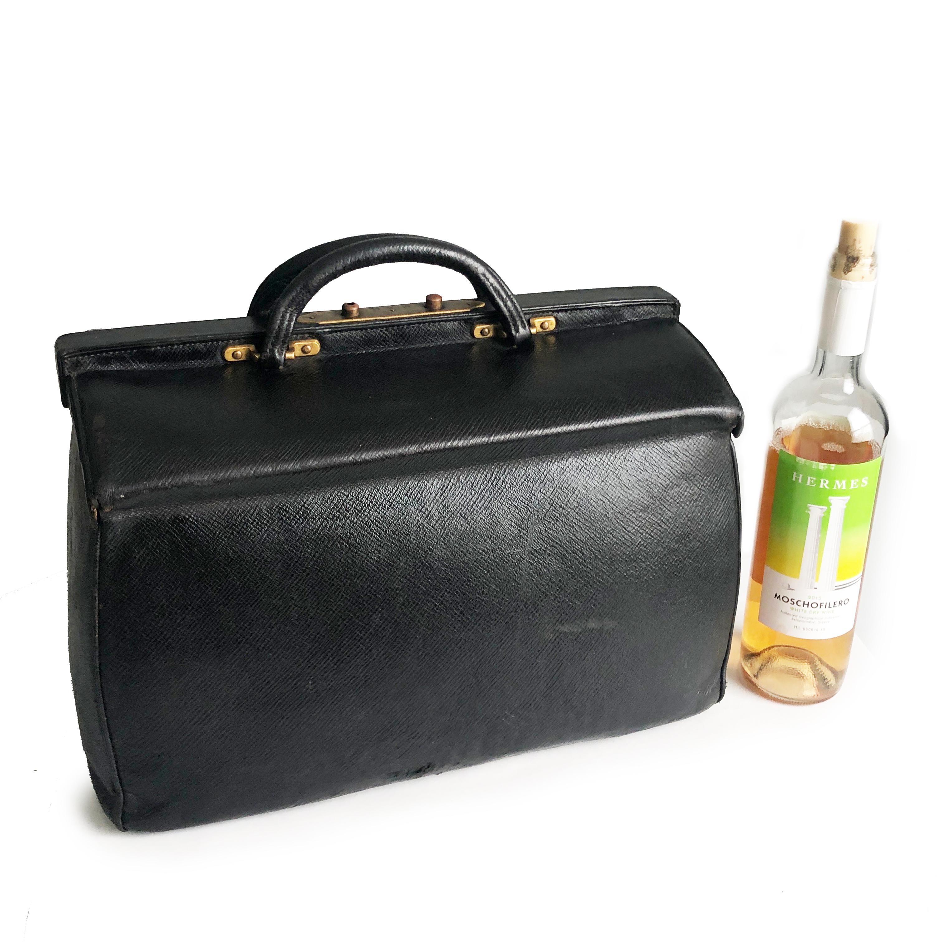 Women's or Men's Louis Vuitton Doctors Bag Early 20th C Sac Cabine Antique Travel Case Black Rare For Sale