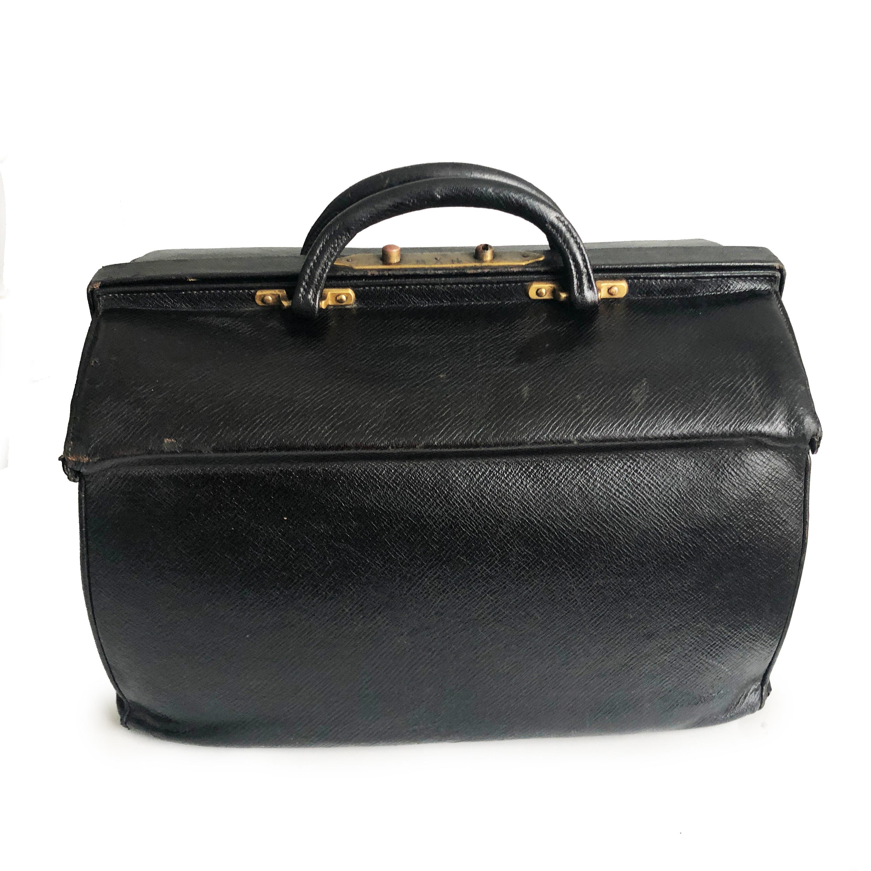 Women's or Men's Louis Vuitton Doctors Bag Sac Cabine Rare Antique Travel Case Black Early 20th C For Sale