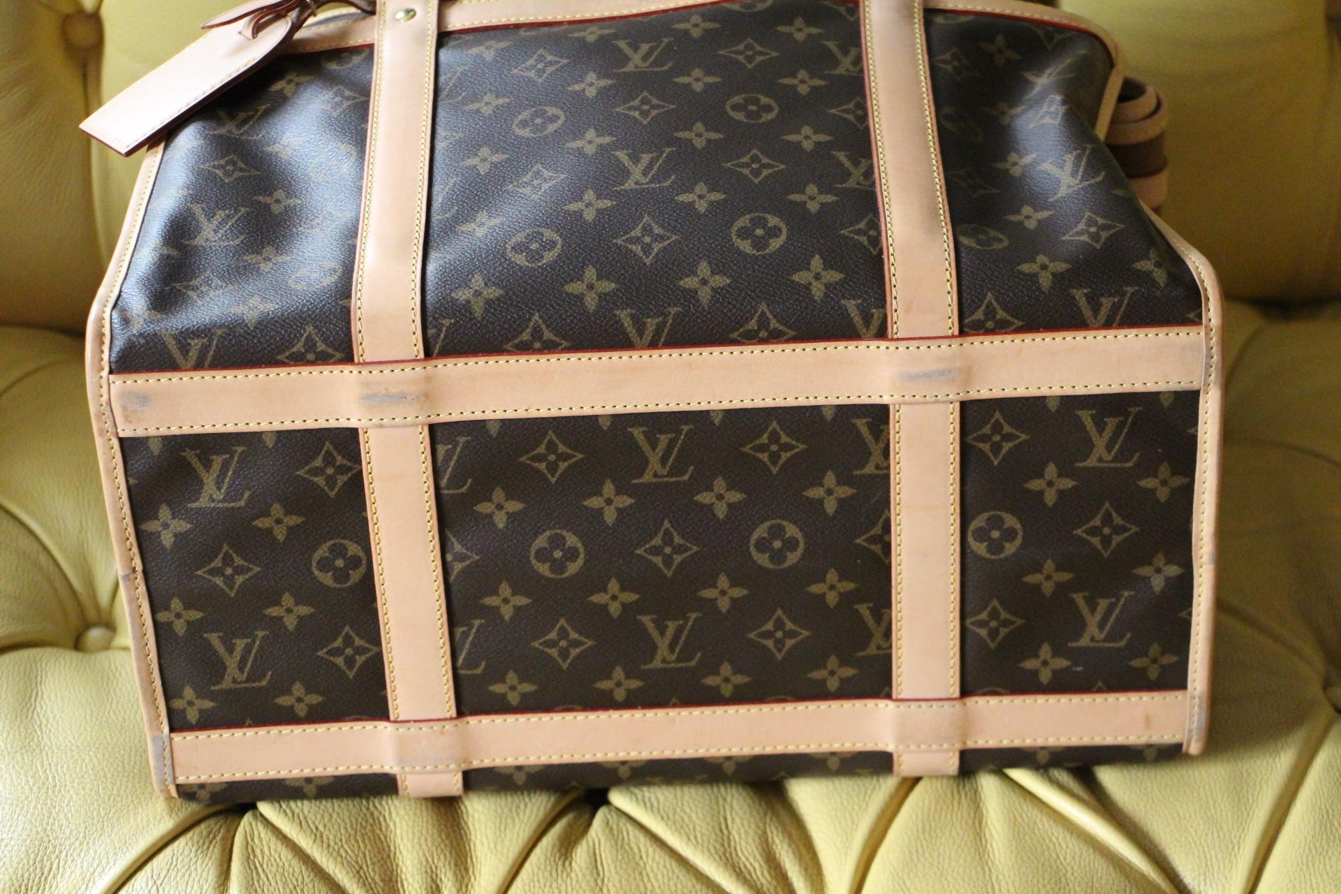 Louis Vuitton Dog Bag 40 cm For Sale 6