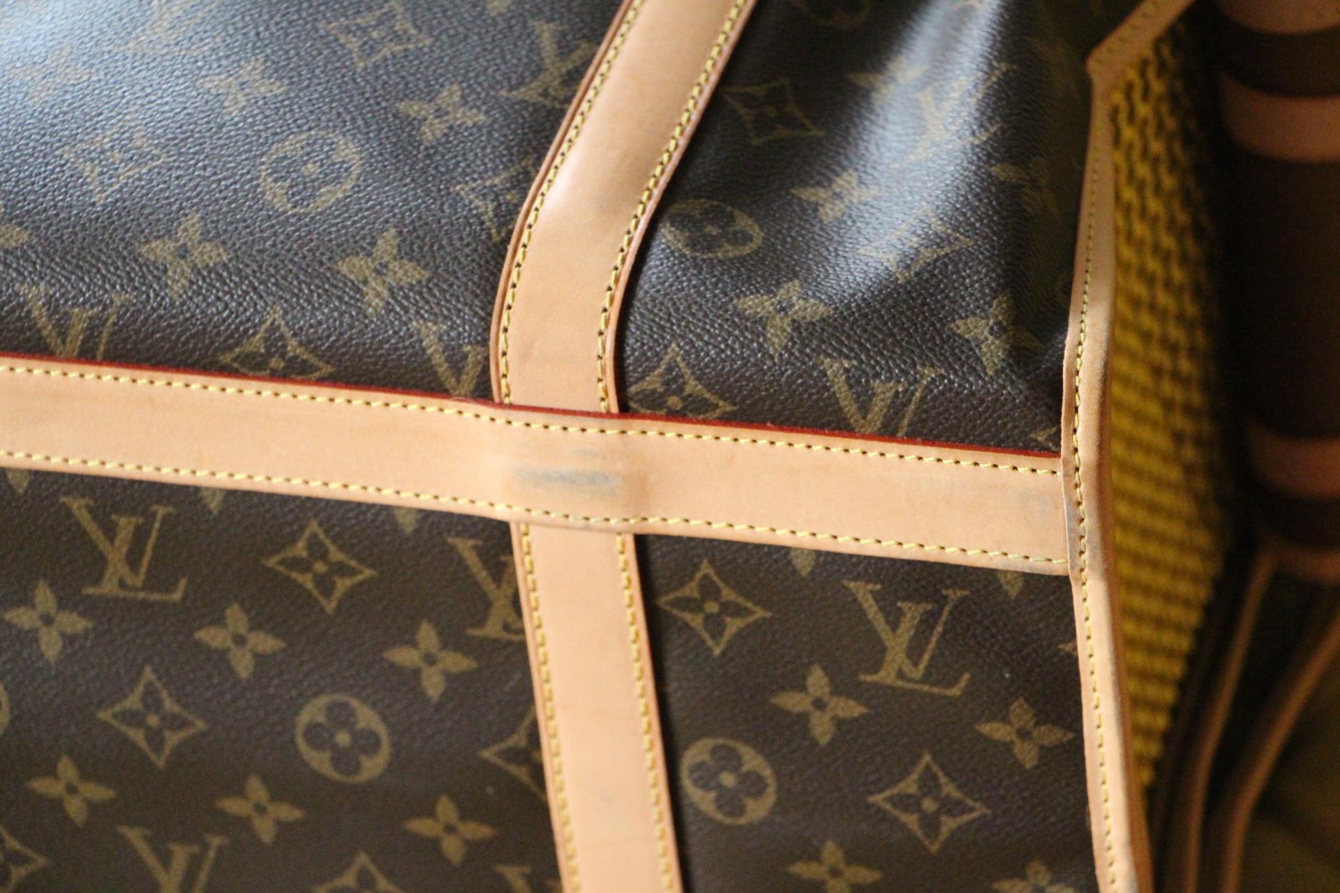 Louis Vuitton Dog Bag 40 cm For Sale 8