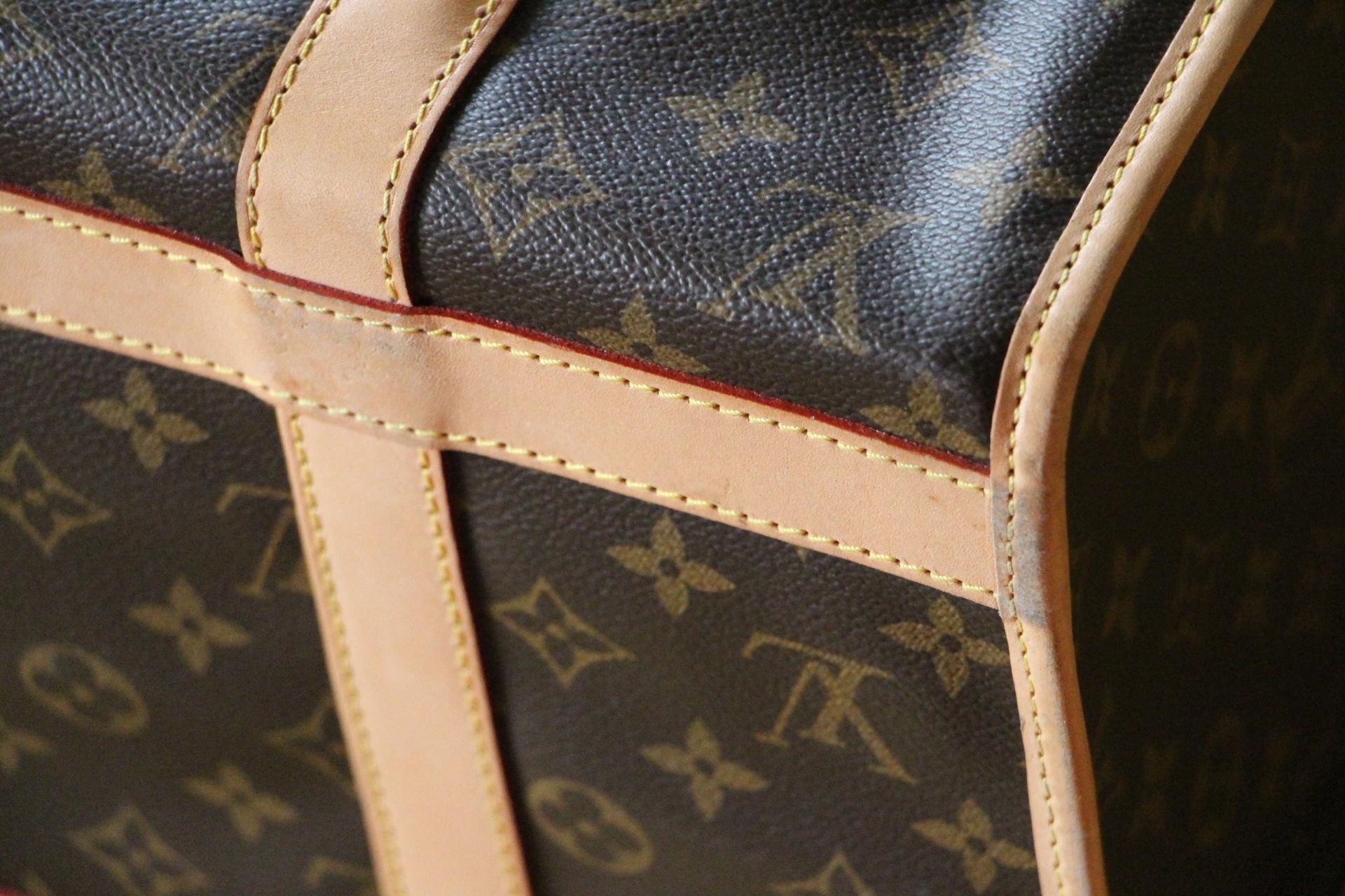 Louis Vuitton Dog Bag 40 cm For Sale 10