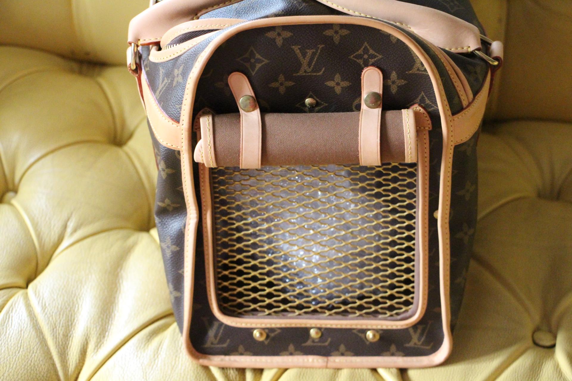 Louis Vuitton Dog Bag 40 cm For Sale 2