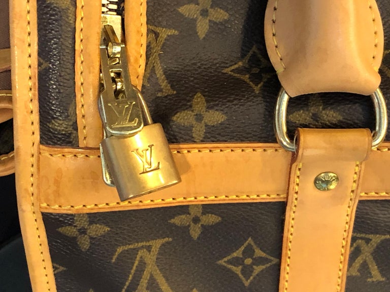 Louis Vuitton Dog Carrier 40 Monogram Canvas Luggage Bag For Sale at