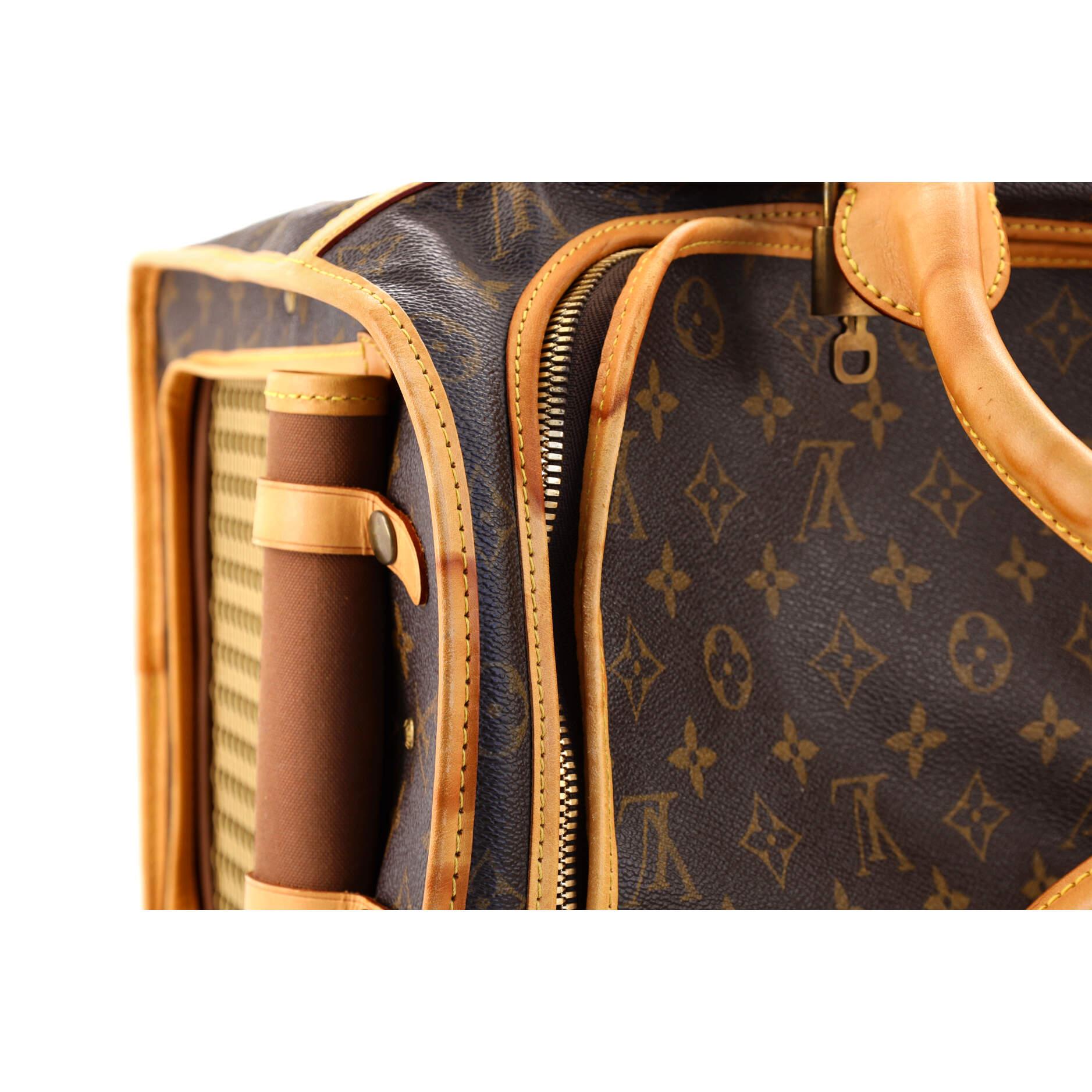 Louis Vuitton Dog Carrier Monogram Canvas 50 In Good Condition In NY, NY
