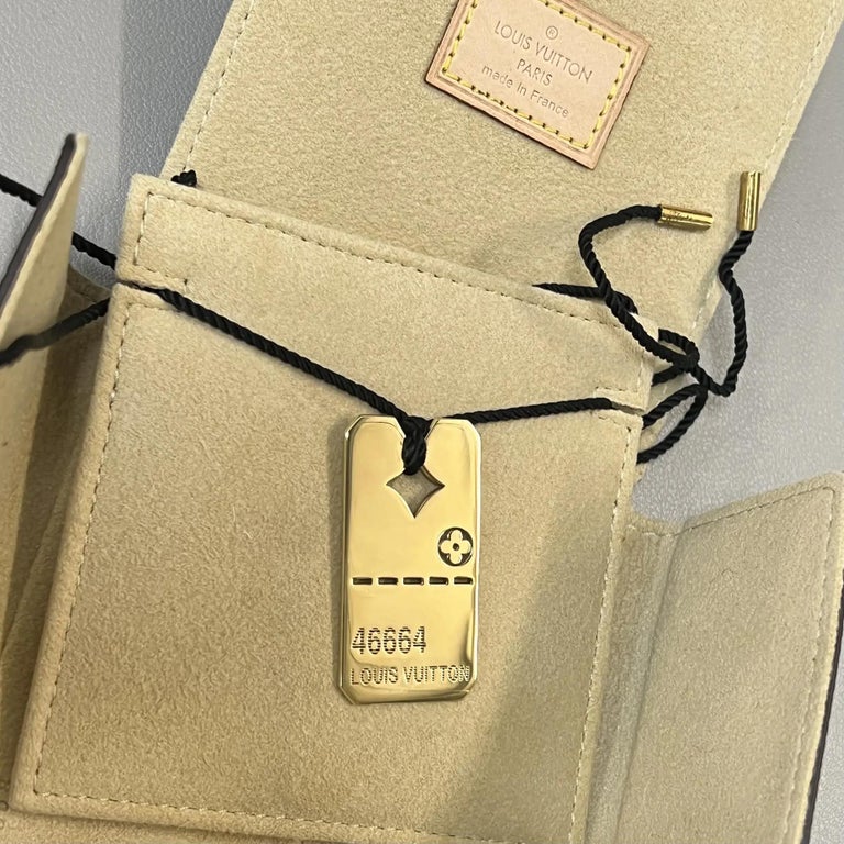 Louis Vuitton Dog Tag Pendant Necklace 18K Yellow Gold For Sale at 1stDibs
