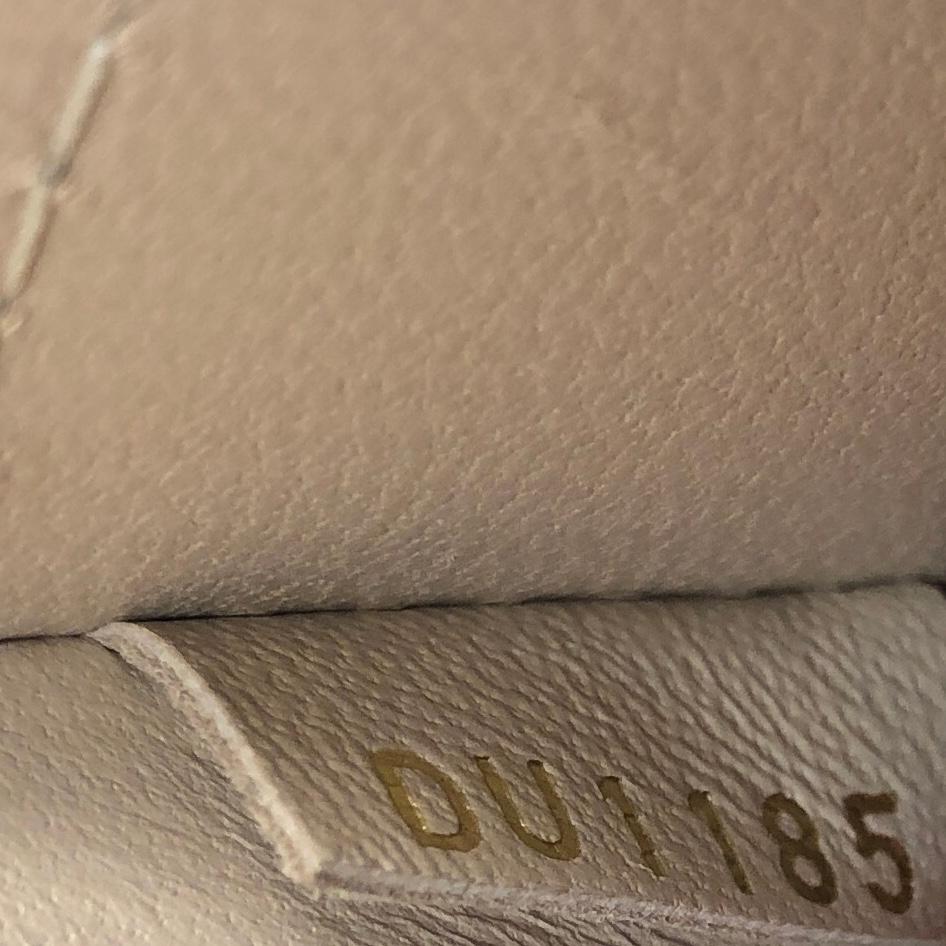 Louis Vuitton Dora Handbag Malletage Leather PM 2