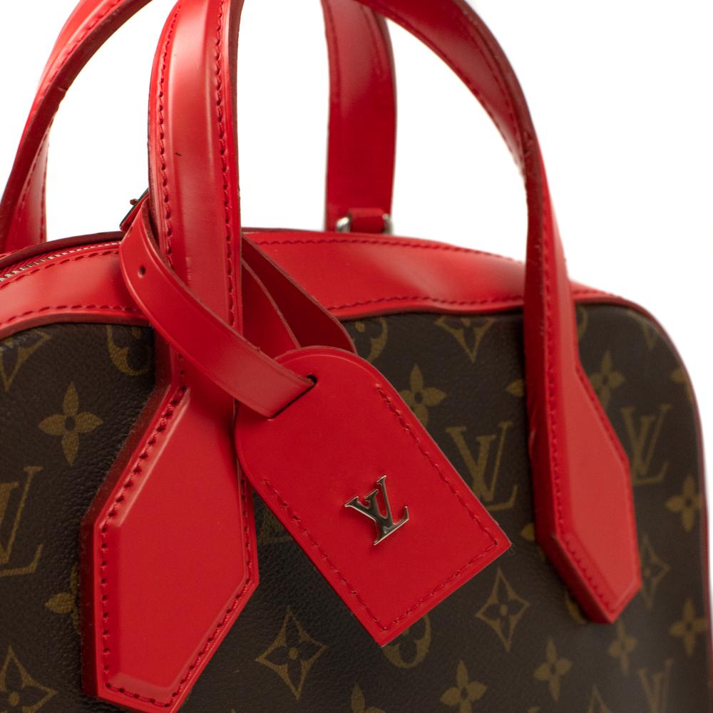 LOUIS VUITTON, Dora Shoulder bag in Red Canvas For Sale 4