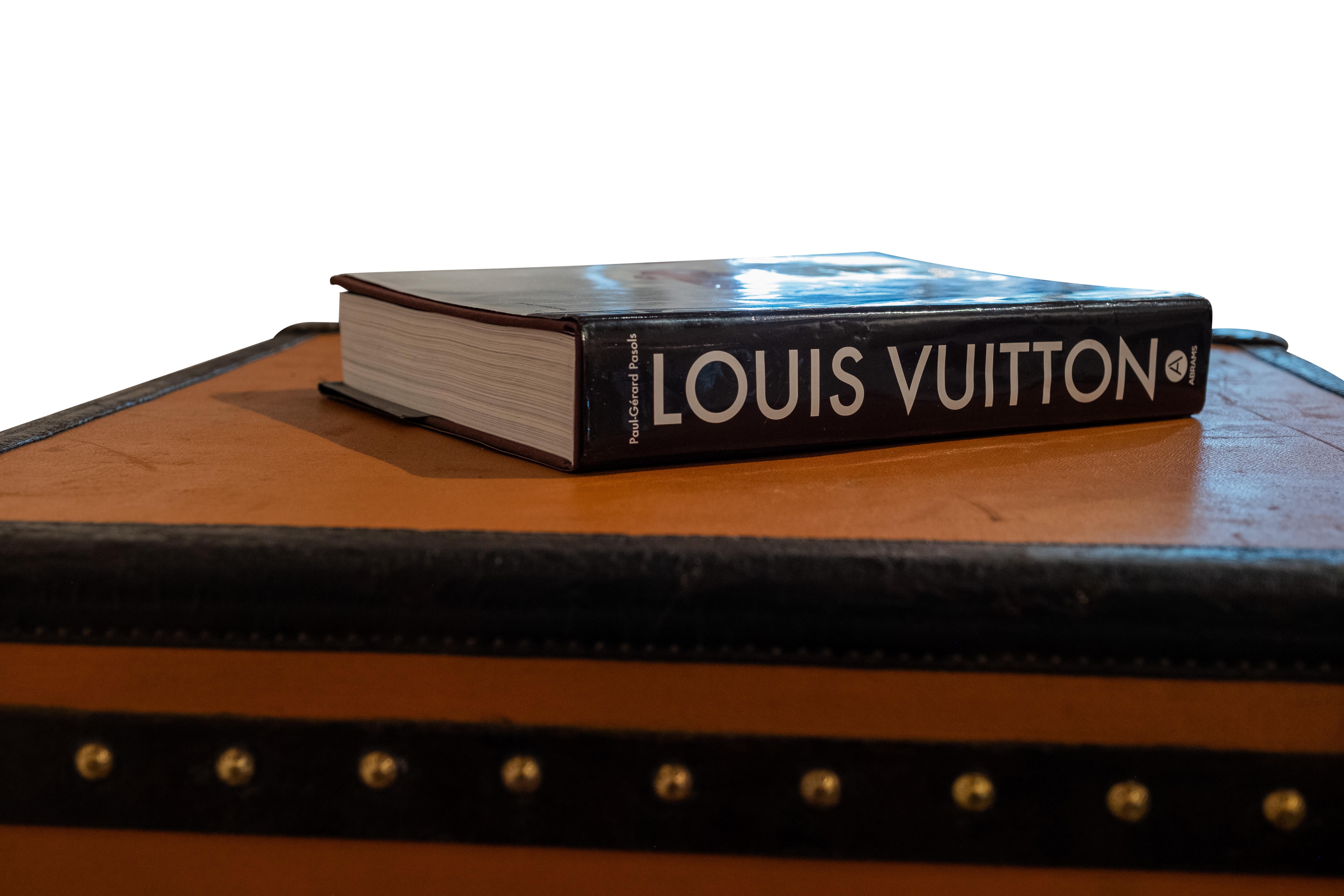 Louis Vuitton Double Hat Box In Good Condition For Sale In Aspen, CO