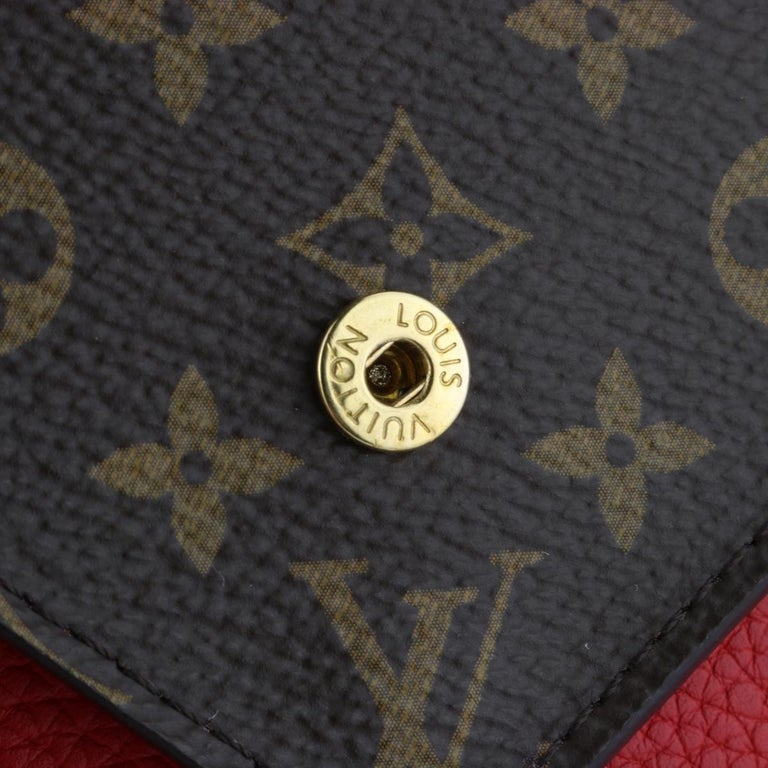 Women's or Men's Louis Vuitton Double V Compact Wallet Monogram Canvas Rubis Calf w/GHW 2018 For Sale