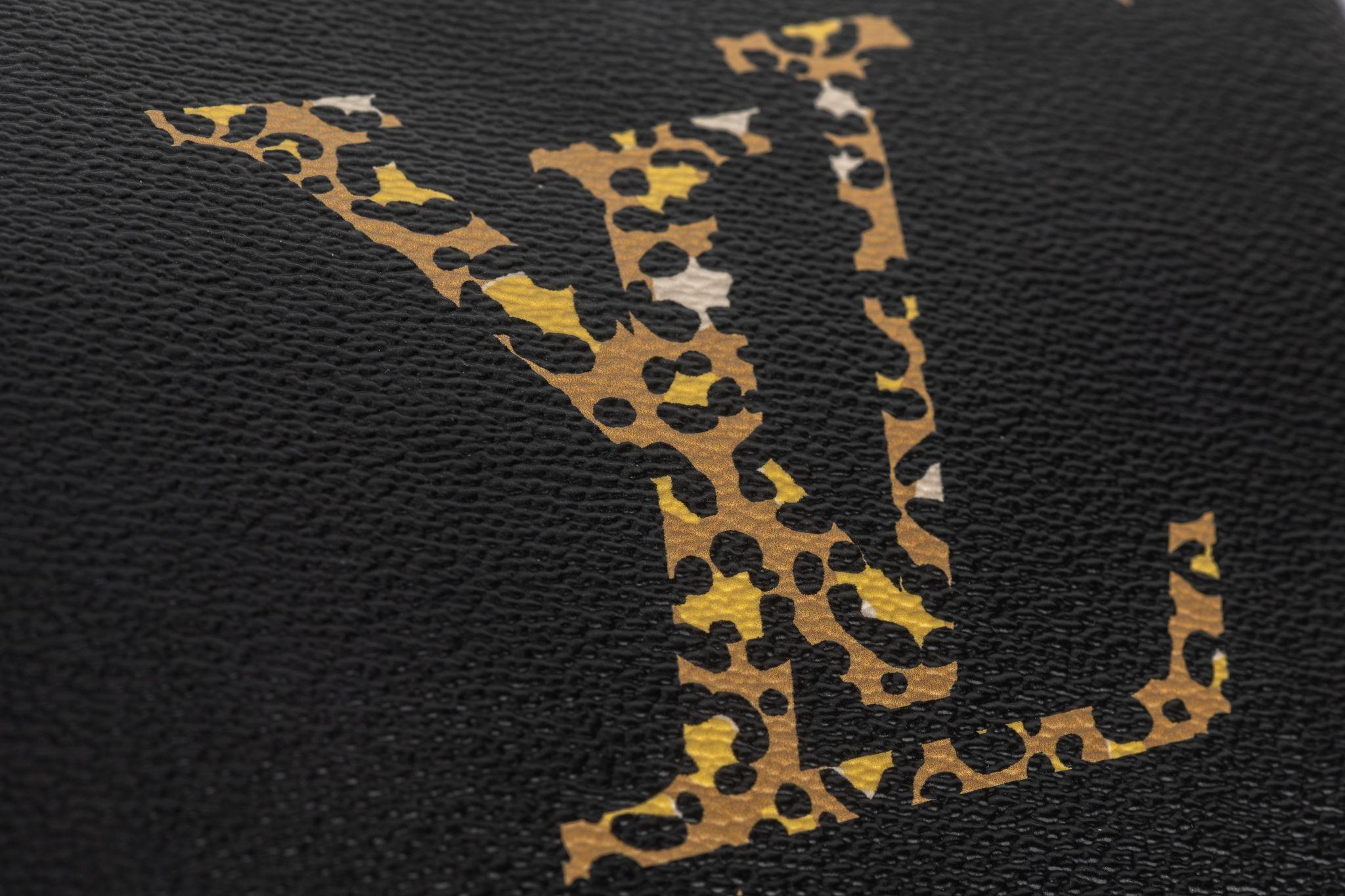 Louis Vuitton Double Zip Pochette Jungle For Sale 2