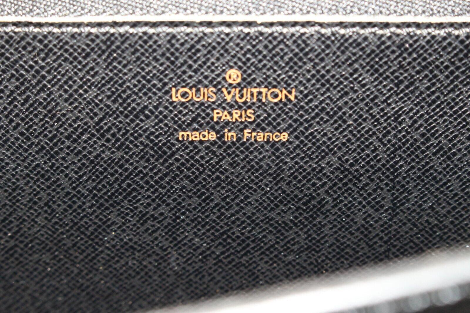 Louis Vuitton Dragonne Pouch Black Leather Epi Leather 3LV1226K 2