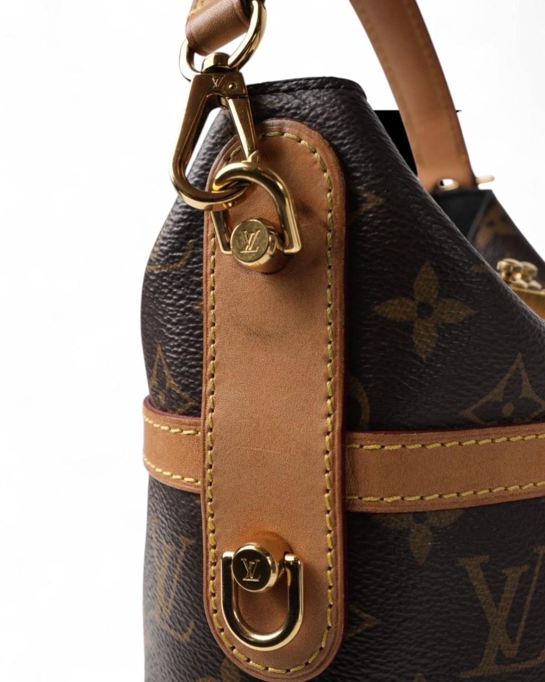 Louis Vuitton Duffle Bucket PM Monogram For Sale 8