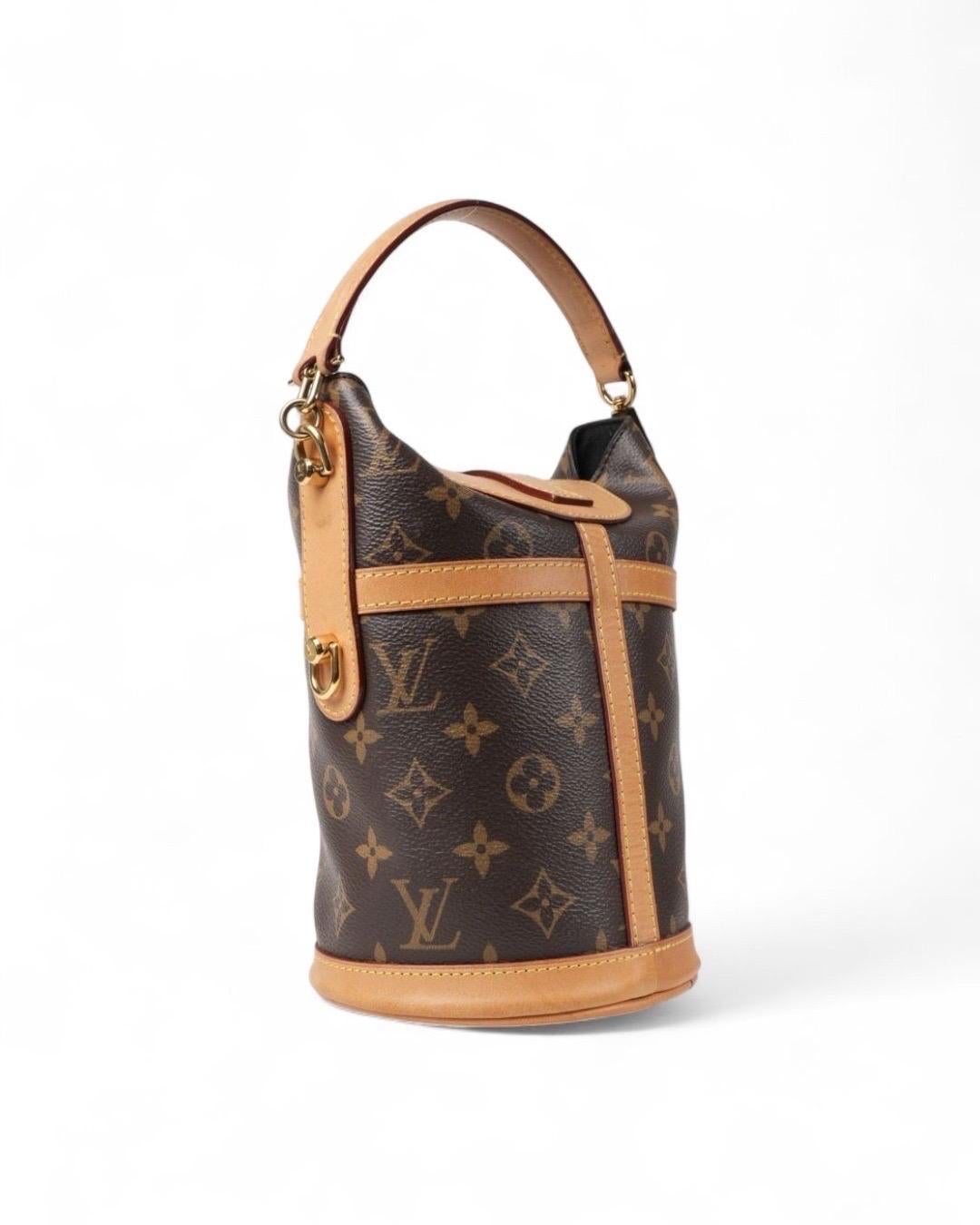 Louis Vuitton Duffle Bucket PM Monogram In Good Condition For Sale In Torre Del Greco, IT