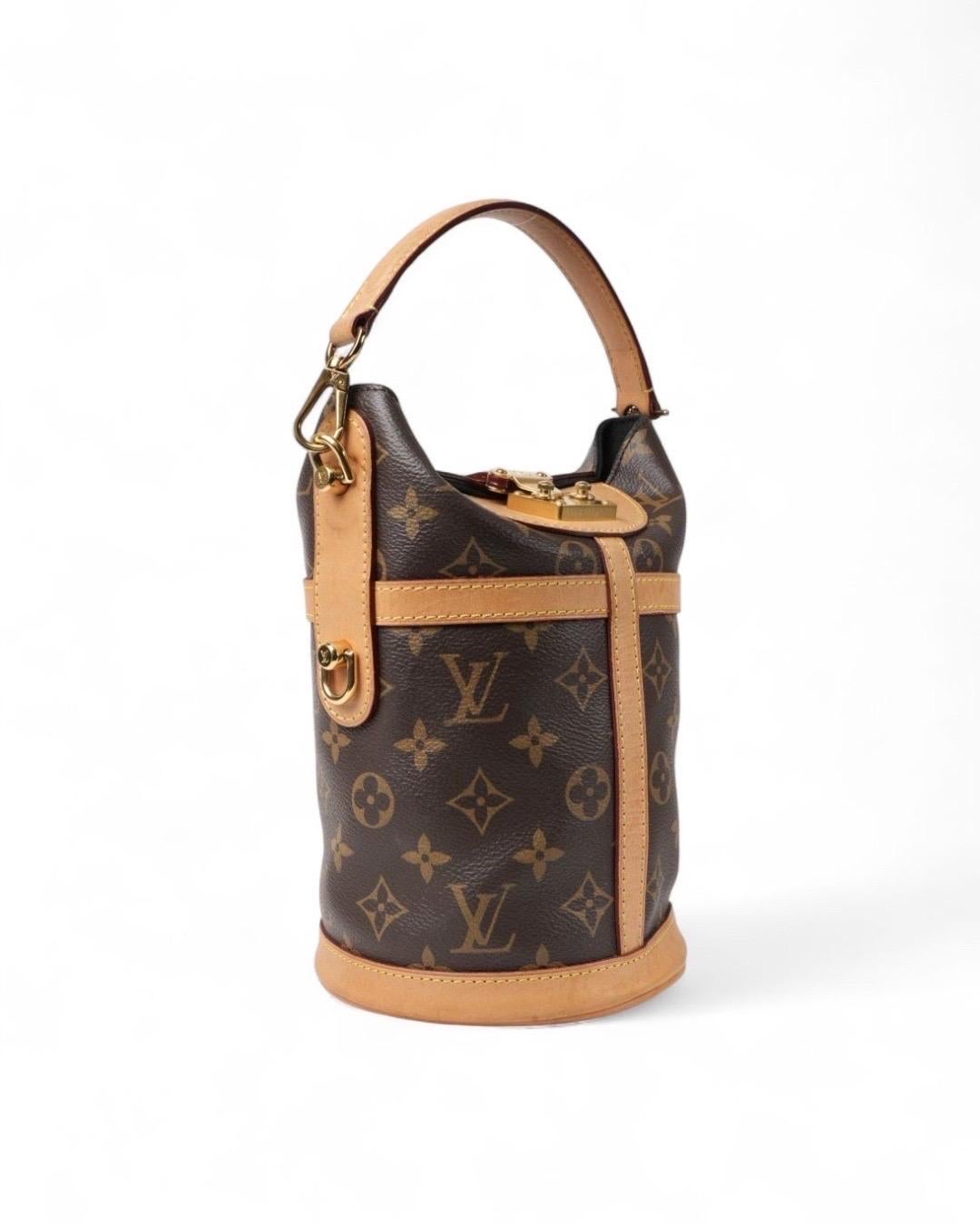 Women's Louis Vuitton Duffle Bucket PM Monogram For Sale