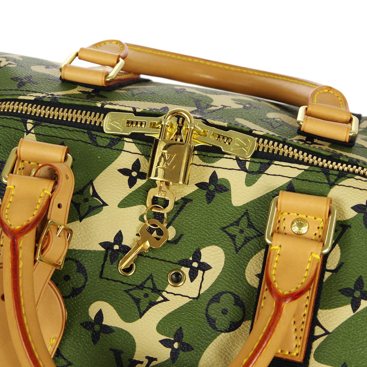 Louis Vuitton Duffle Keepall Bandouliere 55 Handbag Monogramouflage For Sale 3