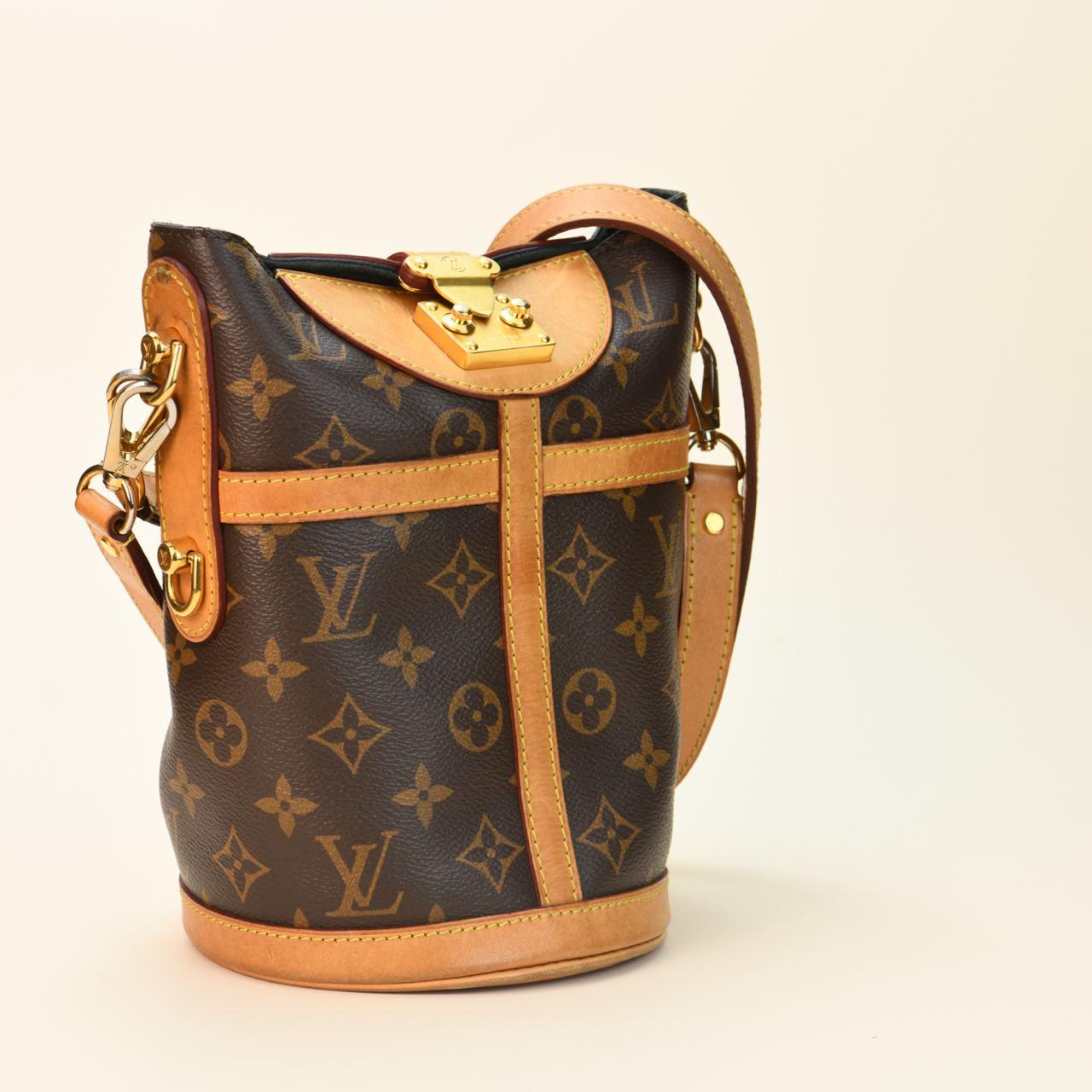 Louis Vuitton Duffle Tops Monogrammierte Segeltuchhandtasche im Angebot 1