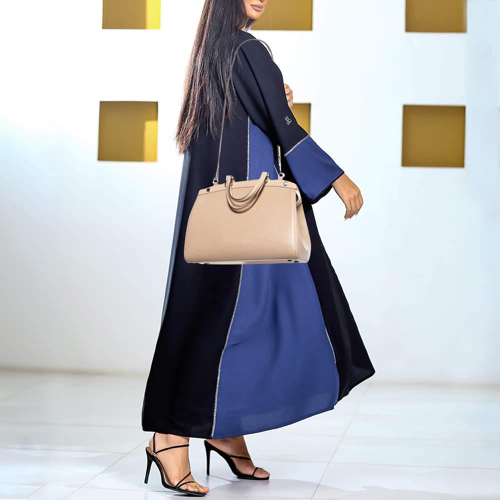 Louis Vuitton Dune Epi Leather Brea MM Bag In Good Condition In Dubai, Al Qouz 2