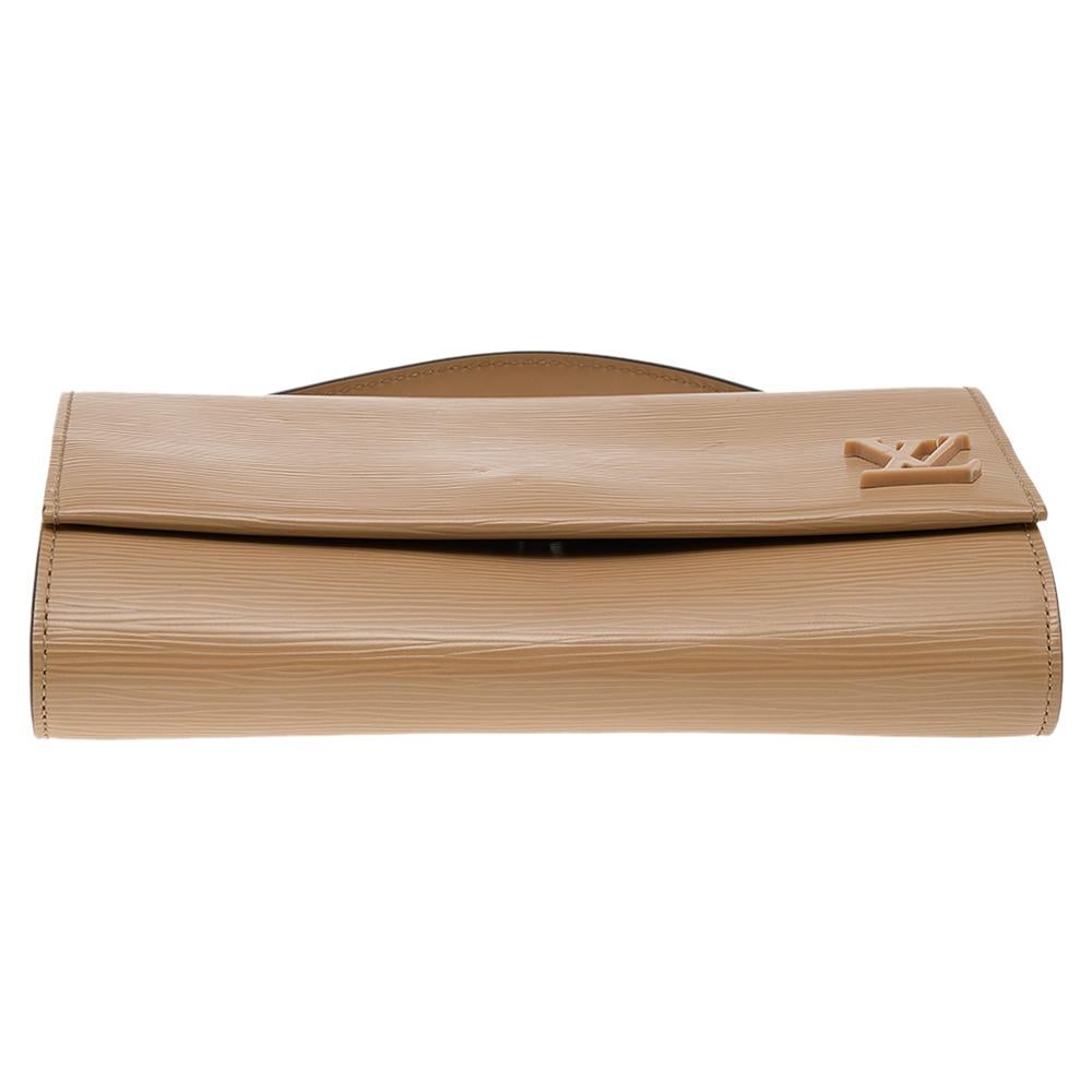 Bolso Pochette Louis Vuitton Dune Clery de piel Epi 5
