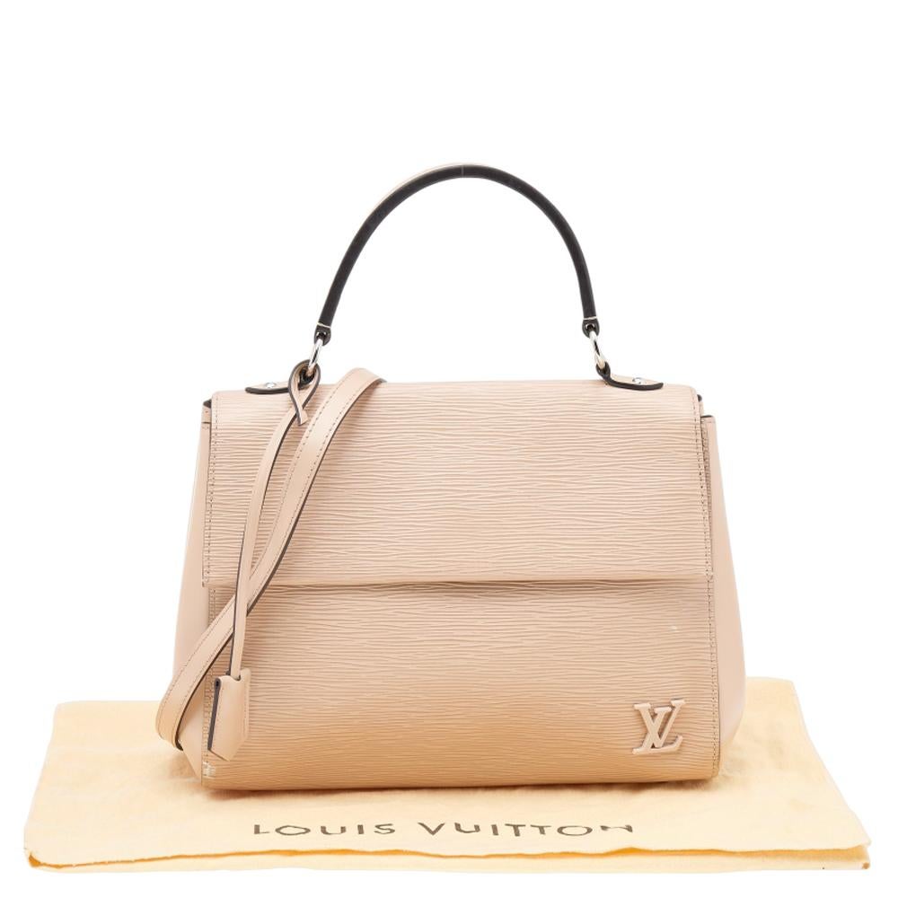 Louis Vuitton Dune Epi Leather Cluny MM Bag 4