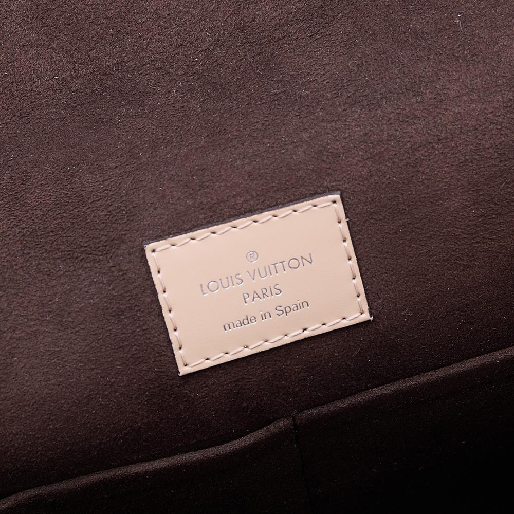 Louis Vuitton Dune Epi Leather Cluny MM Bag In Good Condition In Dubai, Al Qouz 2