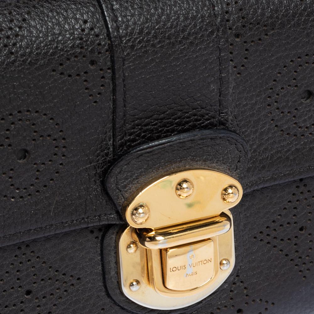 Women's Louis Vuitton Ebene Monogram Mahina Leather Amelia Wallet