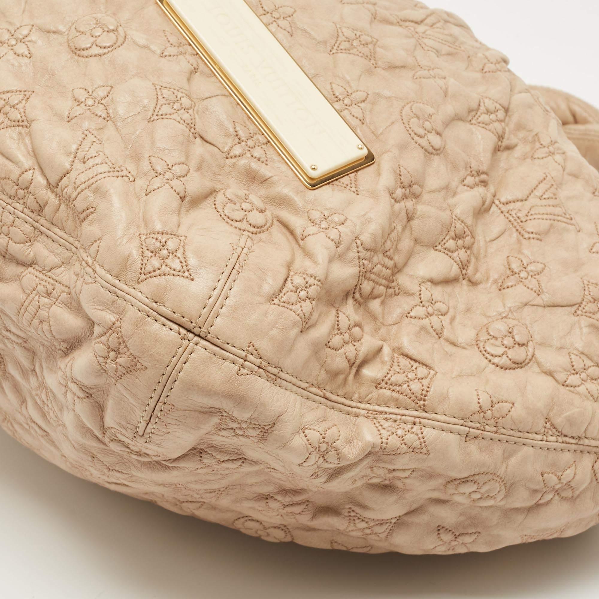 Louis Vuitton Ecru Monogram Leather Limited Edition Olympe Nimbus GM Bag For Sale 2