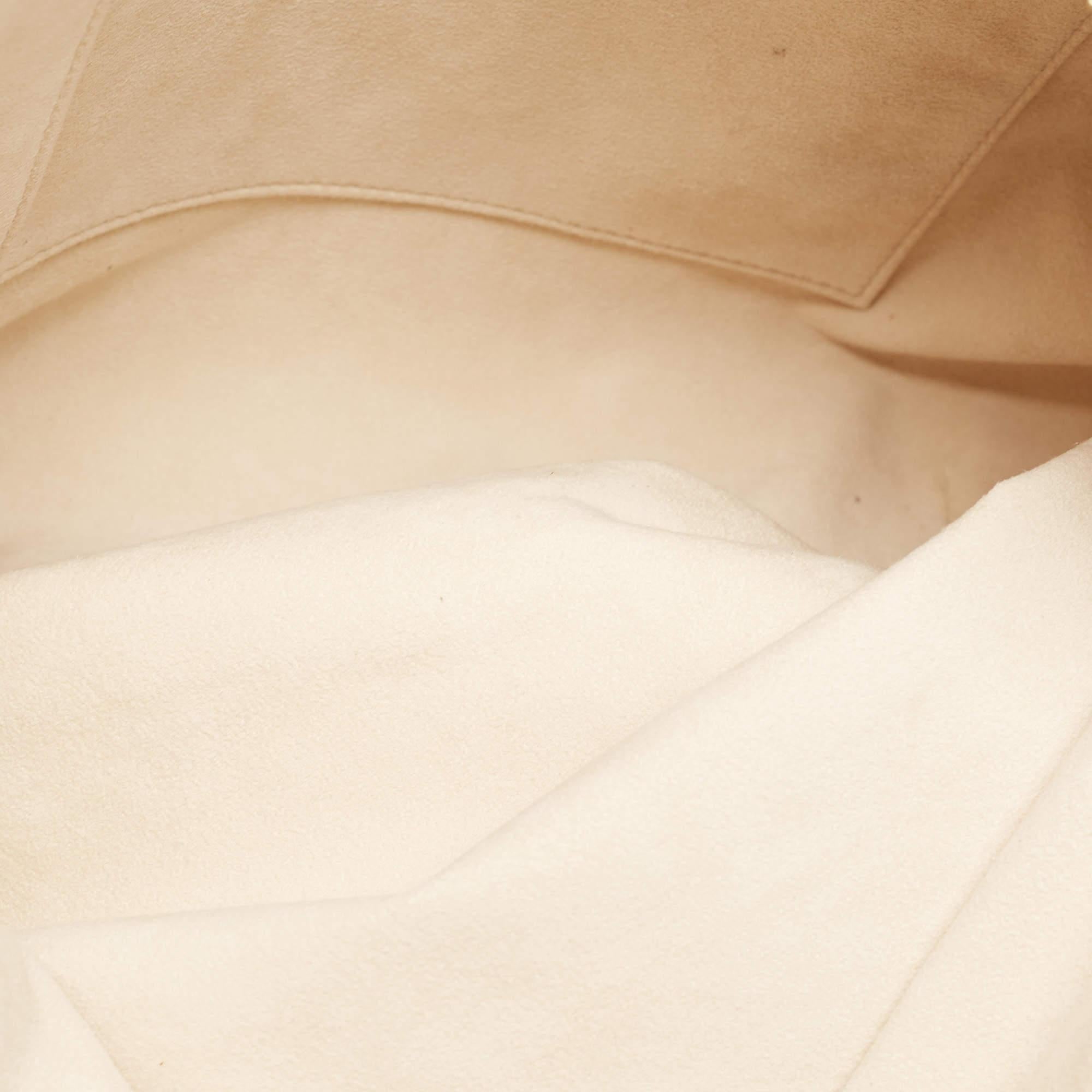 Louis Vuitton - Sac Olympe Nimbus GM en cuir écru avec monogramme, édition limitée en vente 3