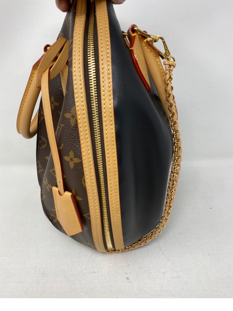 I bought this insane Louis Vuitton egg bag that cost 3 months rent 😍 