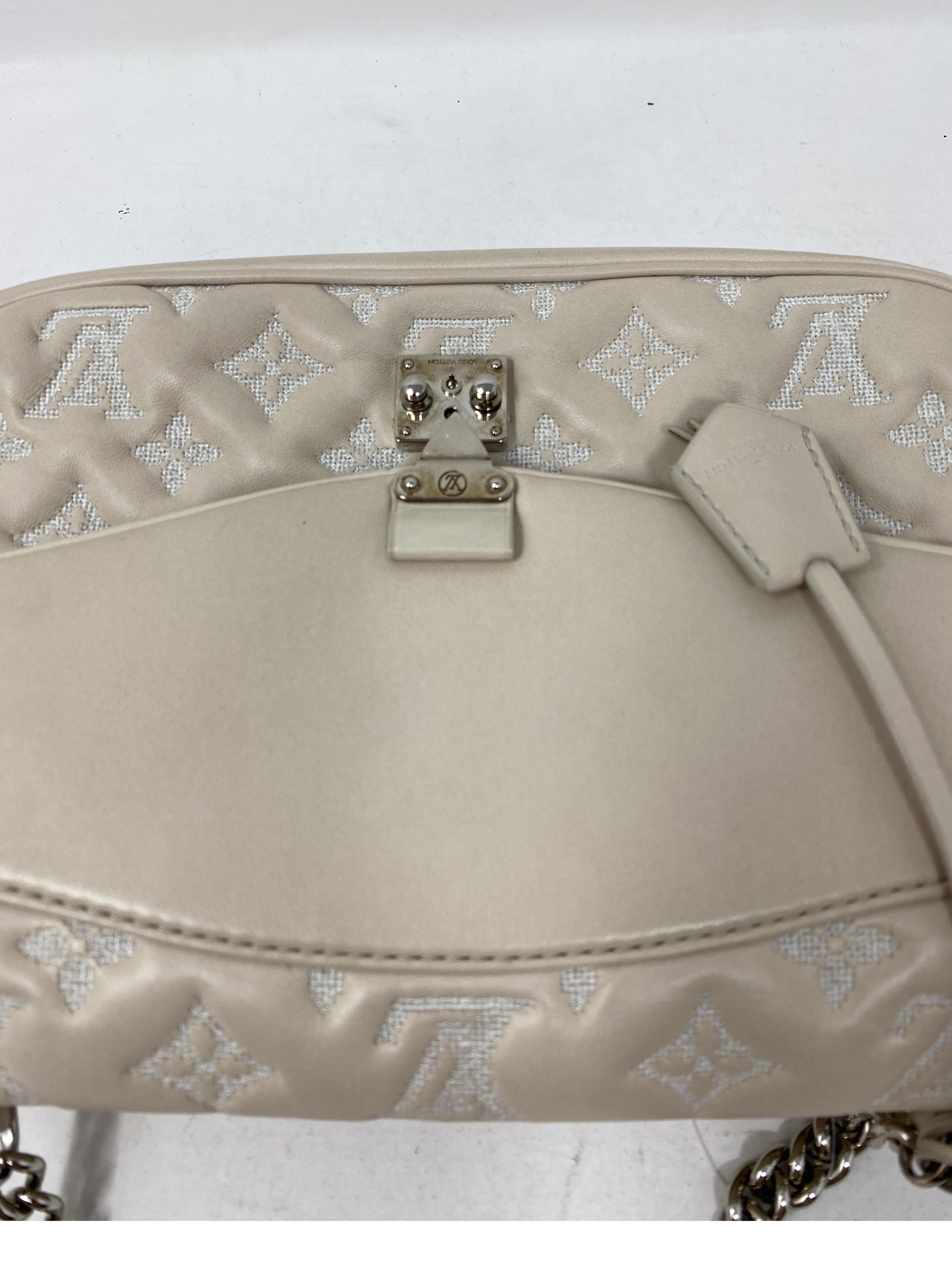 Louis Vuitton Eimpreinte Leather Bag  14