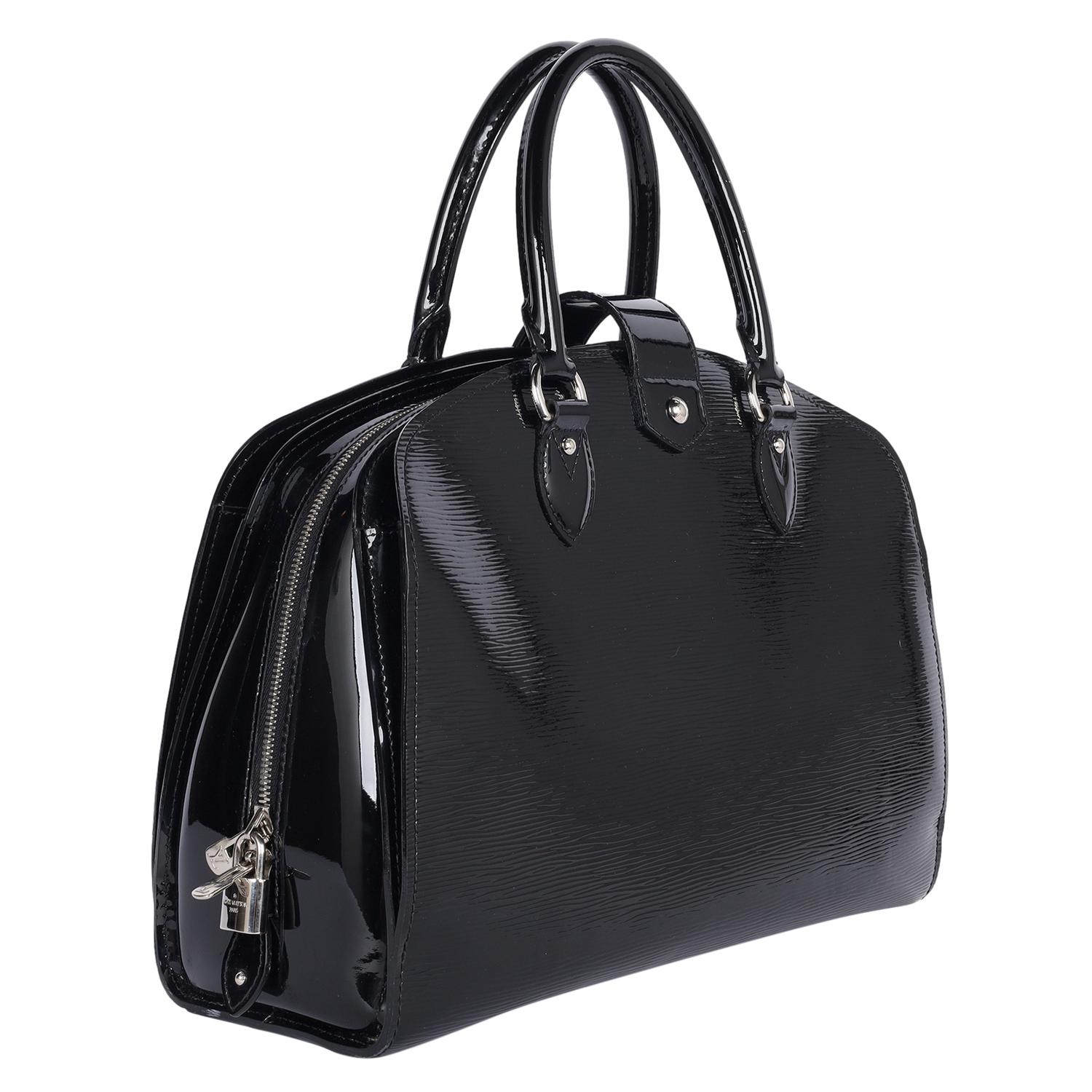 LOUIS VUITTON Electric Epi Pont-Neuf GM Charol Negro en venta 3