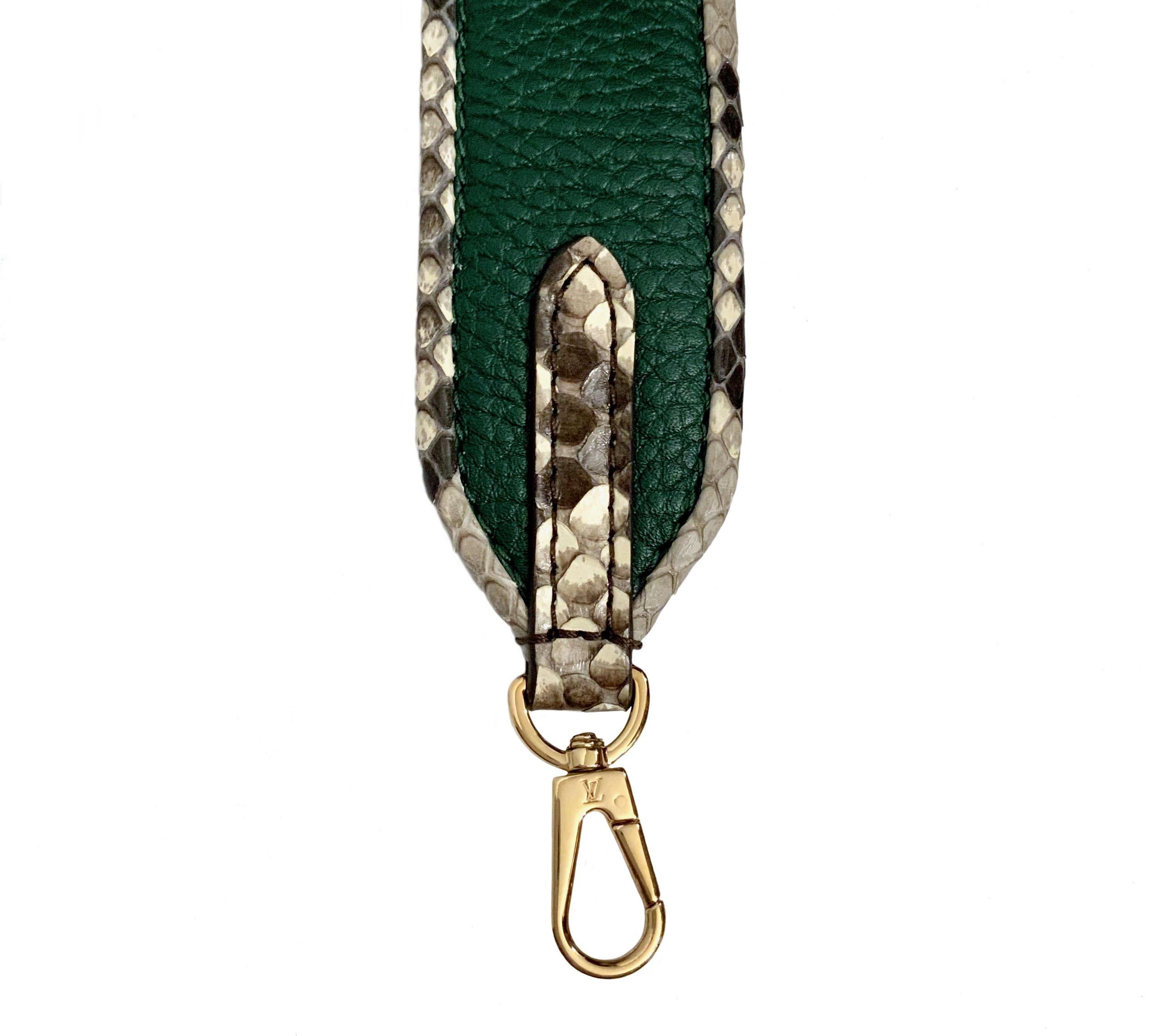 Louis Vuitton Emeraude Green Leather and Python Skin Capucines Mini Bag 6