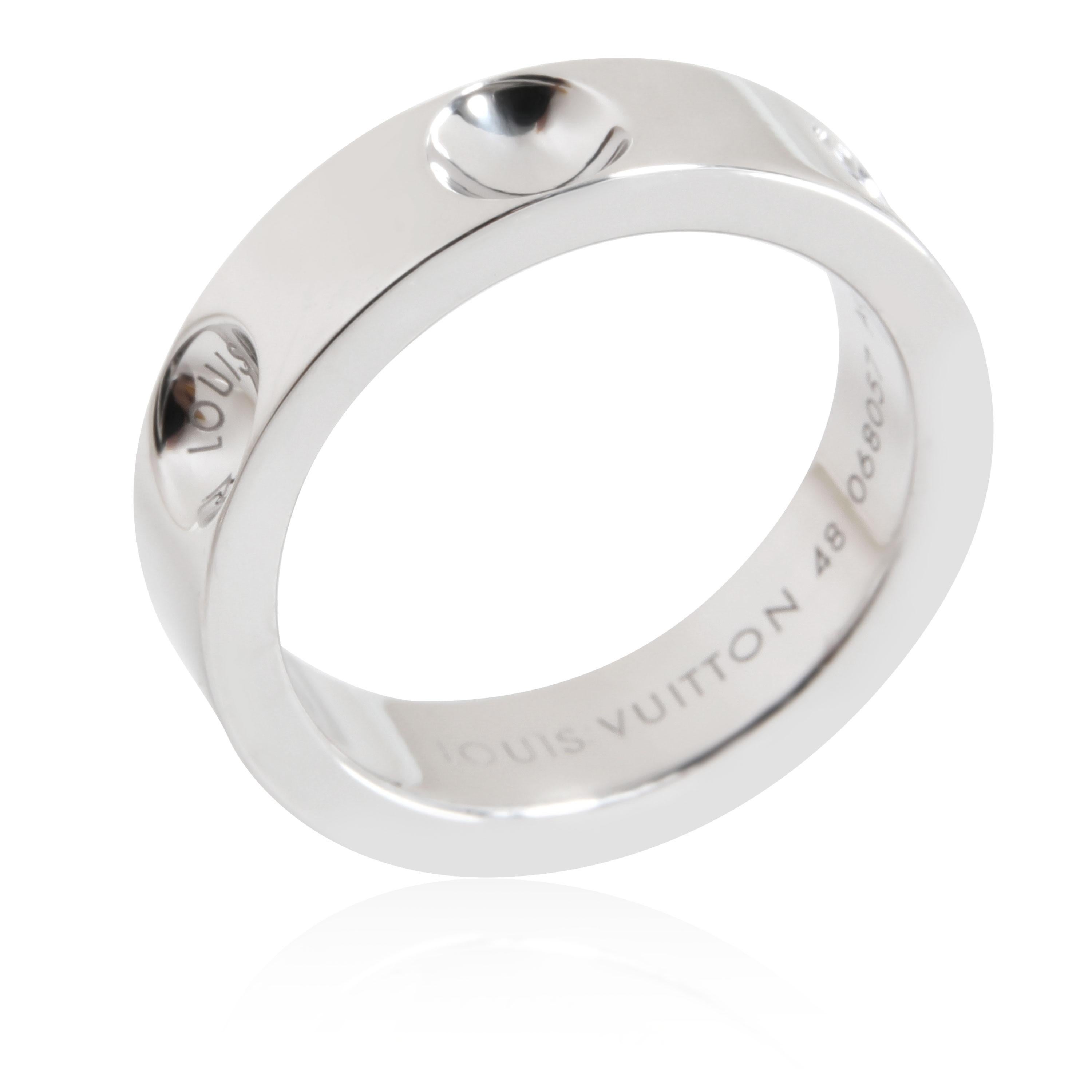 Louis Vuitton Empreinte Band in 18K White Gold

PRIMARY DETAILS
SKU: 111612
Listing Title: Louis Vuitton Empreinte Band in 18K White Gold
Condition Description: Retails for 1,500 USD. In excellent condition and recently polished. Ring size is