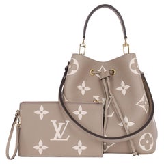 Louis Vuitton Empreinte Monogram Giant Neonoe MM Tourterelle Creme