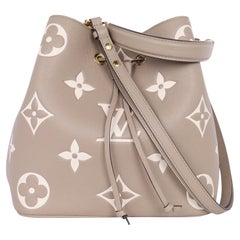 Louis Vuitton Empreinte Monogram Giant NéoNoé MM Tourterelle Creme