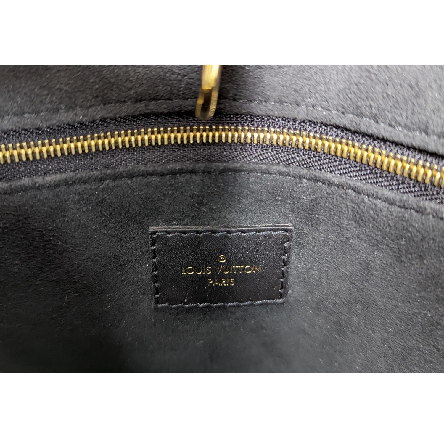Louis Vuitton Empreinte Monogram Giant Onthego PM 2