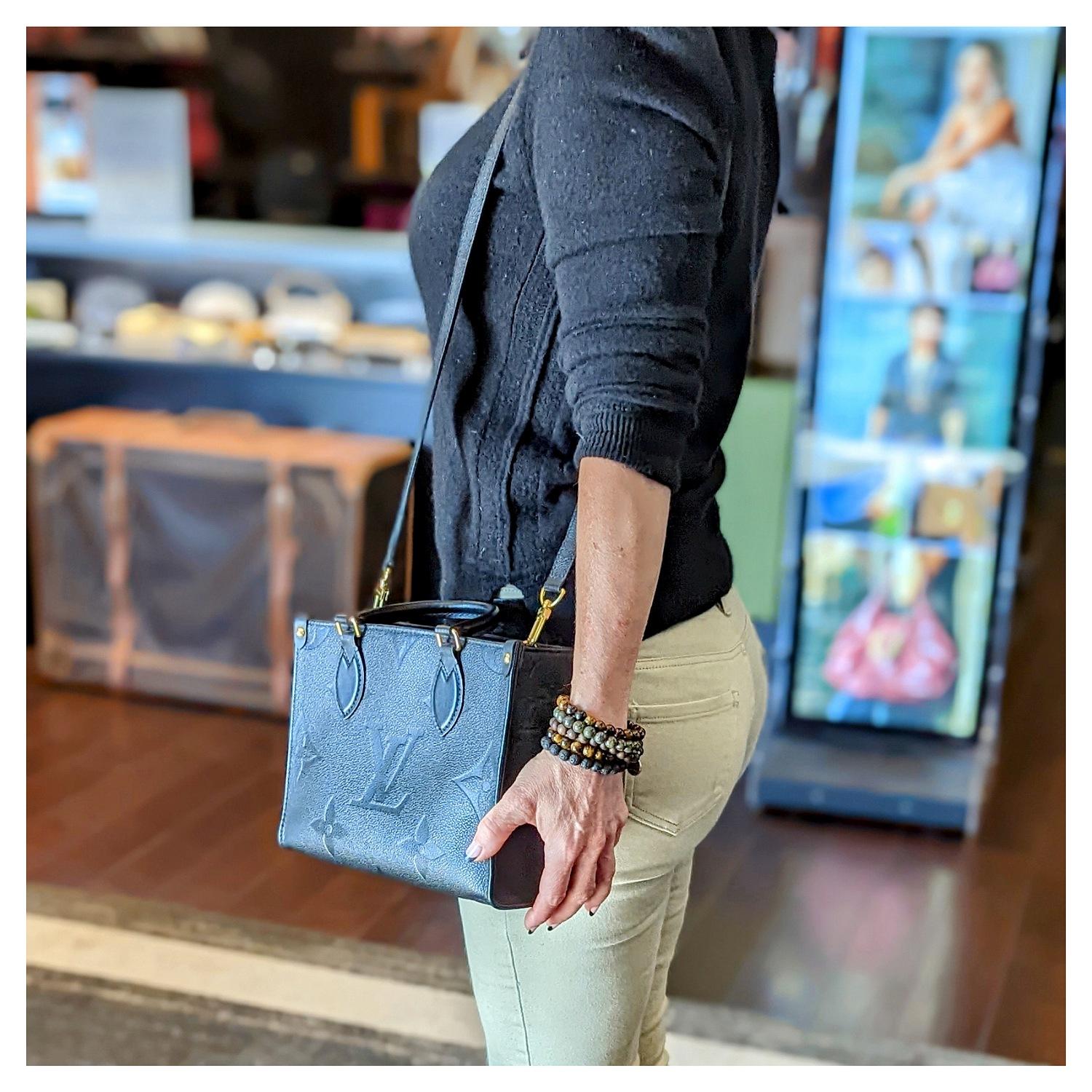 Louis Vuitton Empreinte Monogram Giant Onthego PM 3