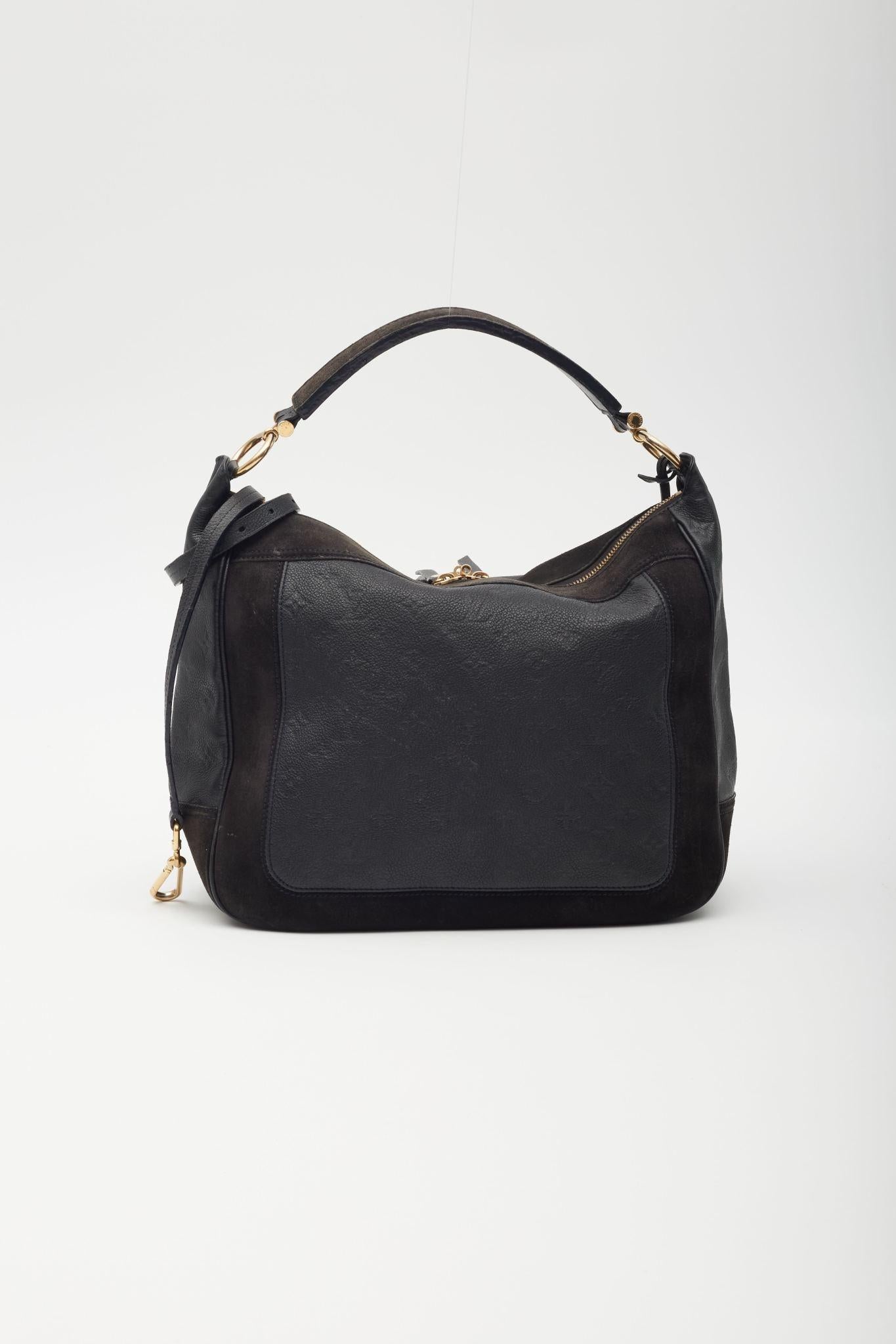 Louis Vuitton Empreinte Suede Audacieuse GM Infini Hobo Bag In Good Condition For Sale In Montreal, Quebec