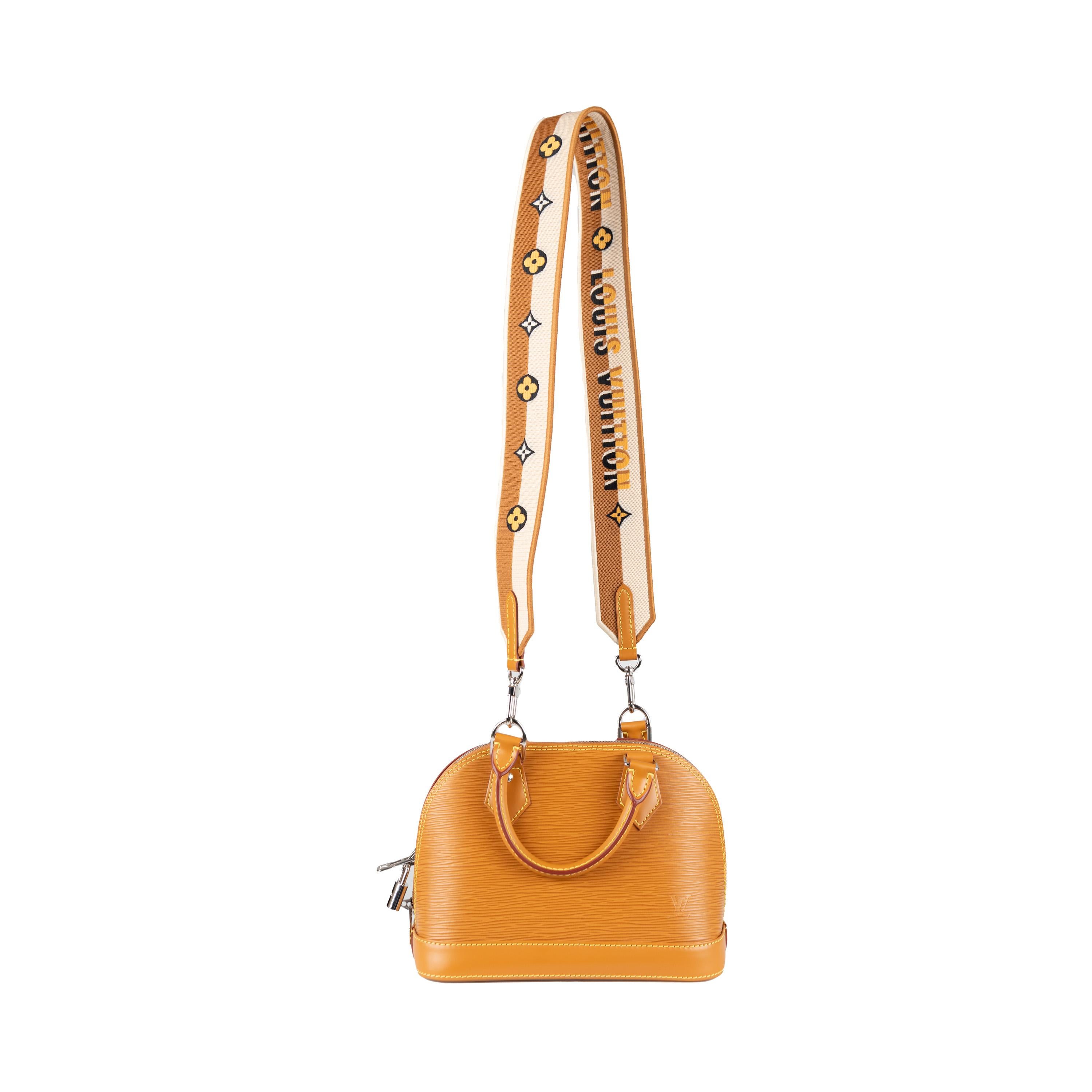Louis Vuitton Epi Alma BB Handbag For Sale 9