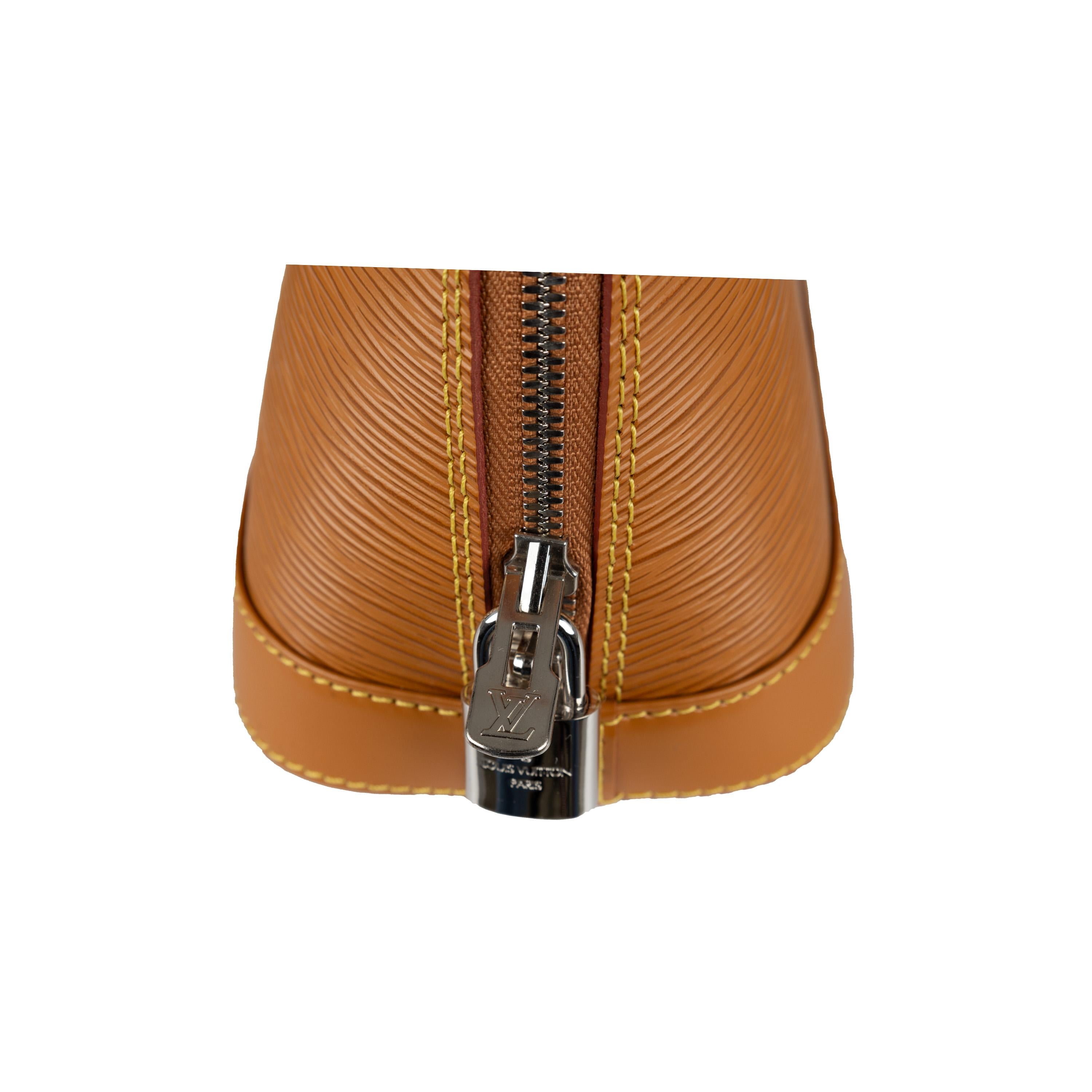 Louis Vuitton Epi Alma BB Handbag For Sale 3